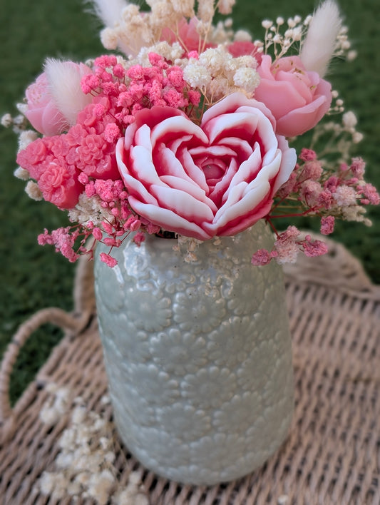 Vase motif fleur et bouquet éternel
